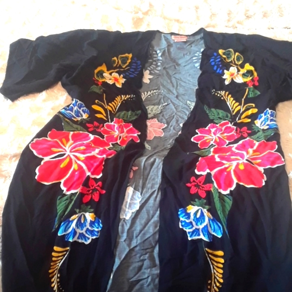 Flying Tomato S/M Floral Cardigan/Duster